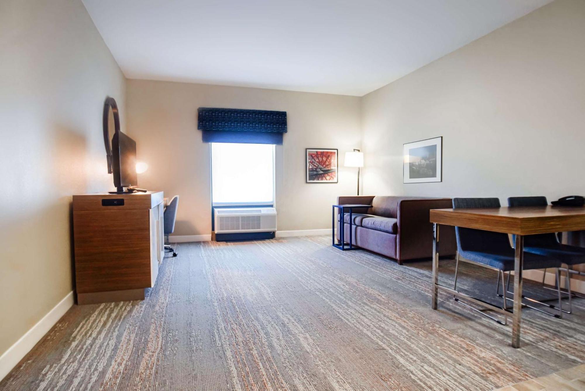 Hampton Inn Baton Rouge - Денем Спрингс Экстерьер фото